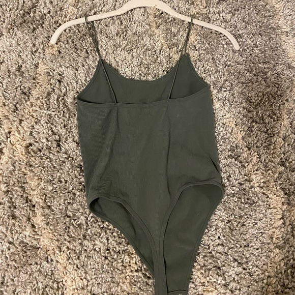 Simple but so cute! Super soft and flattering! - Picture 2 of 2